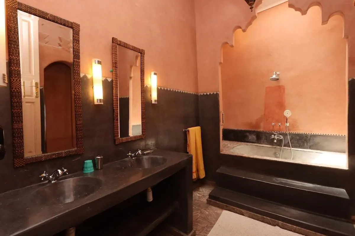 Villa Riad La Tulipe, Private, 4 Ch, Medina Marrakesh Morocco